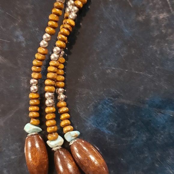 Necklace - Picture 2 of 3